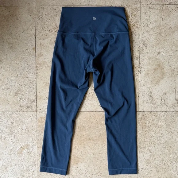 Lot of Lululemon Wunder Under Crop High Rise 21" Stripe Black White Blue Sz 4 - Picture 10 of 12